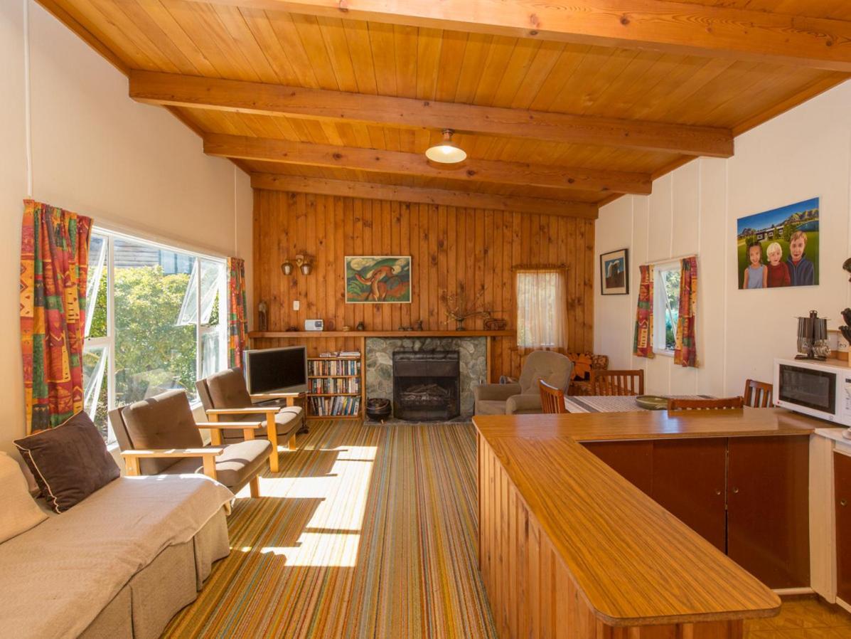 Southern Lakes Sweetie - Albert Town Bach Wanaka Eksteriør bilde
