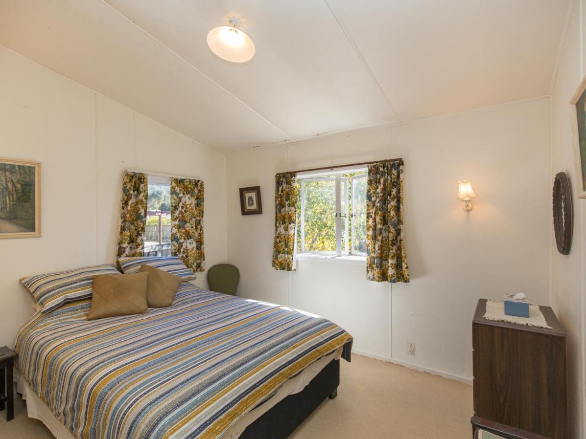 Southern Lakes Sweetie - Albert Town Bach Wanaka Eksteriør bilde